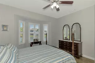 1716 Fountain View Cir, Venice, FL 34292 - Photo 32