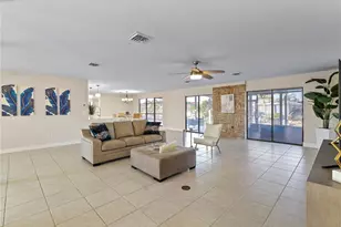 318 Oakwood Cir, Englewood, FL 34223 - Photo 32