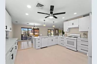 318 Oakwood Circle, Englewood, FL 34223 - Photo 18