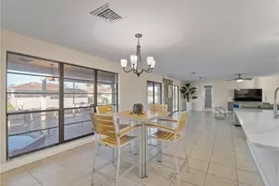 318 Oakwood Cir, Englewood, FL 34223 - Photo 24