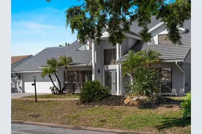 318 Oakwood Circle, Englewood, FL 34223 - Photo 2