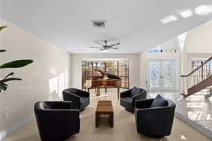 318 Oakwood Cir, Englewood, FL 34223 - Photo 10