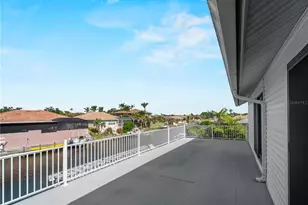 318 Oakwood Cir, Englewood, FL 34223 - Photo 46