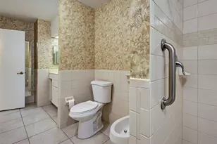 229 S Quincy Rd, Venice, FL 34293 - Photo 14