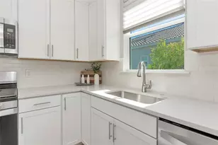 27061 Paradise Shrs Dr, Englewood, FL 34223 - Photo 8