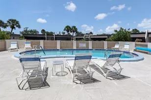 1704 Lakeside Dr, Venice, FL 34293 - Photo 36