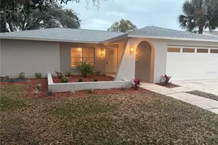 10705 Tonapa Loop, Port Richey, FL 34668 - Photo 2