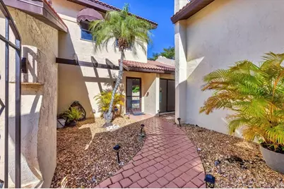 440 Palmetto Court #2, Venice, FL 34285 - Photo 2