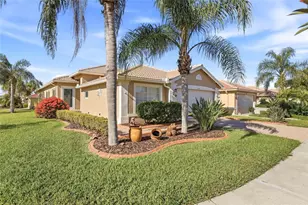 15767 Crystal Waters Dr, Wimauma, FL 33598 - Photo 6