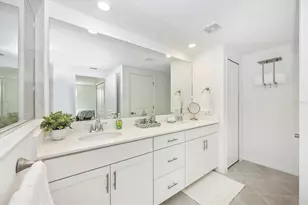 17700 Boracay Ct, Venice, FL 34293 - Photo 30