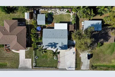 133 Altair Road, Venice, FL 34293 - Photo 8