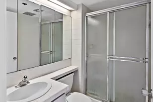 770 S Palm Ave, Sarasota, FL 34236 - Photo 16