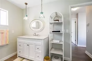 436 Circlewood Dr, Venice, FL 34293 - Photo 18