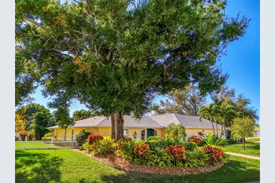 1240 Paradise Way, Venice, FL 34285 - Photo 4