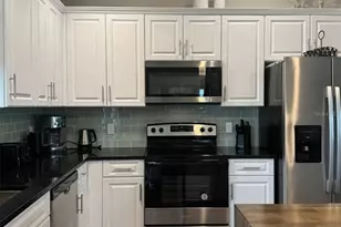 23 NW 8th Pl, Cape Coral, FL 33993 - Photo 8