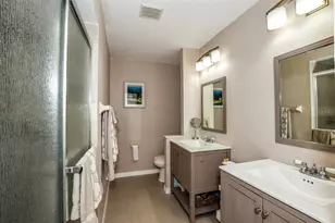 427 Cerromar Ln, Venice, FL 34293 - Photo 22