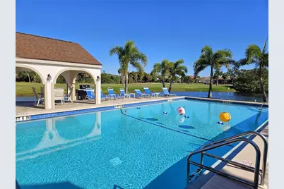 812 Capri Isles Boulevard #225, Venice, FL 34292 - Photo 2