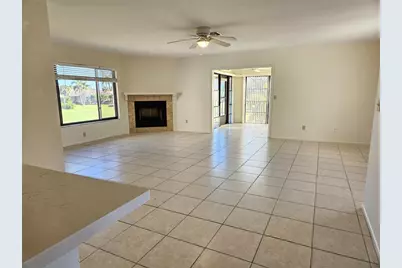 812 Capri Isles Boulevard #225, Venice, FL 34292 - Photo 4