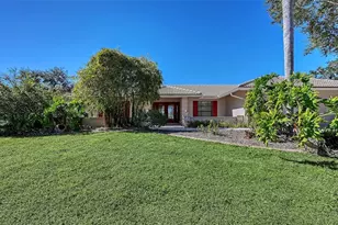 1109 Delacroix Cir, Nokomis, FL 34275 - Photo 4