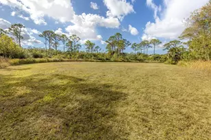 9008 Falcon Ct, Venice, FL 34293 - Photo 6