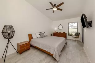 268 Southampton Dr, Venice, FL 34293 - Photo 12