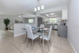 3681 Shamrock Dr, Venice, FL 34293 - Photo 10