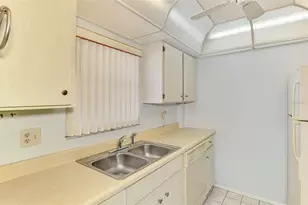 232 St Augustine Ave, Venice, FL 34285 - Photo 8