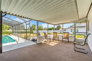 6711 Roxbury Dr, Sarasota, FL 34231 - Photo 6