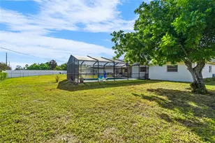 6711 Roxbury Dr, Sarasota, FL 34231 - Photo 38