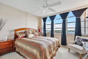 11930 N Bayshore Dr, North Miami, FL 33181 - Photo 34