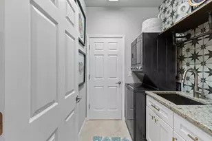 20219 Tesoro Dr, Venice, FL 34293 - Photo 46