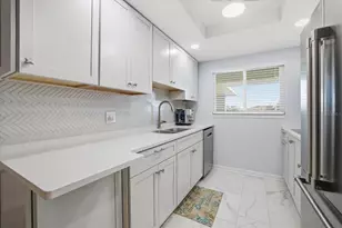 649 Tamiami Trail S, Venice, FL 34285 - Photo 10