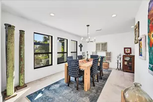 438 W Gate Dr, Venice, FL 34285 - Photo 6