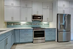 1951 San Silvestro Dr, Venice, FL 34285 - Photo 10