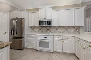 319 Park Trace Blvd, Osprey, FL 34229 - Photo 14