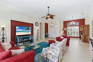 677 Lakescene Dr, Venice, FL 34293 - Photo 8