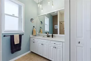 677 Lakescene Dr, Venice, FL 34293 - Photo 24