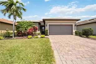 13510 Esposito St, Venice, FL 34293 - Photo 2