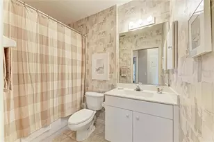 416 Laurel Lake Dr, Venice, FL 34292 - Photo 38