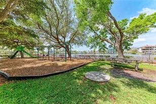 4616 Leeta Ln, Sarasota, FL 34234 - Photo 44