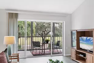 454 Cerromar Rd, Venice, FL 34293 - Photo 8