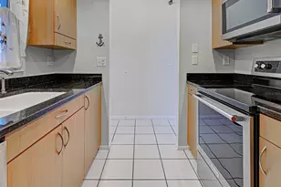 244 Saint Augustine Ave, Venice, FL 34285 - Photo 8