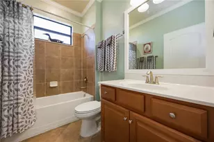 20700 Granlago Dr, Venice, FL 34293 - Photo 34