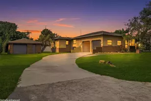 1356 Yacht Club Dr, Venice, FL 34293 - Photo 1