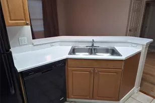 5550 Rosehill Rd, Sarasota, FL 34233 - Photo 8