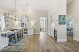 403 Trenwick Ln, Venice, FL 34293 - Photo 8