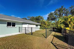 153 Hourglass Dr, Venice, FL 34293 - Photo 42