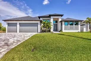 8634 Santa Cruz Dr, Port Charlotte, FL 33981 - Photo 4