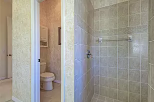 484 Marsh Creek Rd, Venice, FL 34292 - Photo 32