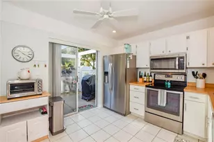 429 Wexford Cir, Venice, FL 34293 - Photo 8